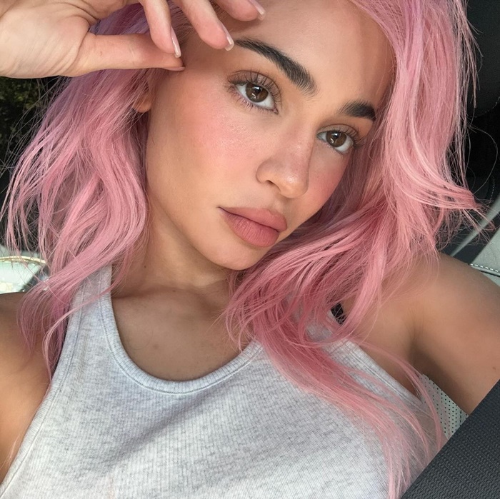 Beauty report: Kosa u roza nijansama je ponovo u trendu!