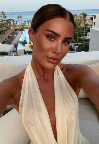 Trebate li inspiraciju za večernji glam makeup na moru? Donosimo je!