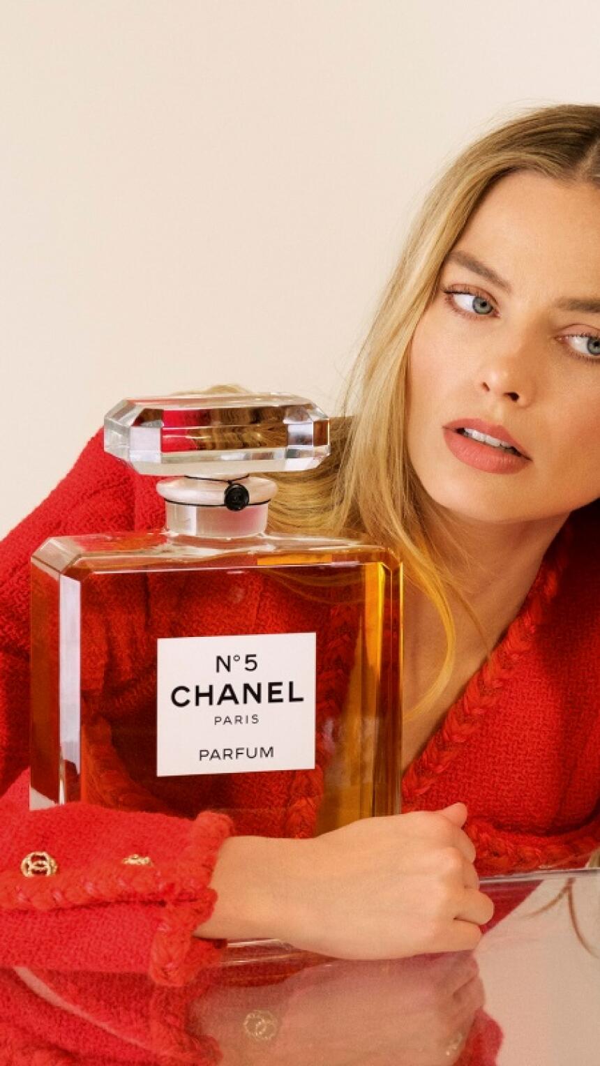 Margot Robbie je novo zaštitno lice parfema CHANEL N°5! Donosimo detalje.