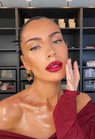 Odbrojavanje: Savršen glamurozni makeup look za prazničnu sezonu