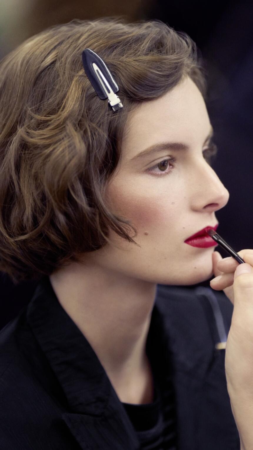 Chanel beauty: Zavirite s nama u backstage Haute Couture kolekcije za 2025.
