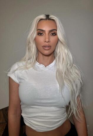 Nemate hrabrosti za šišanje? Inspirisat će vas Kim K koja je kosu skratila za 18 cm!
