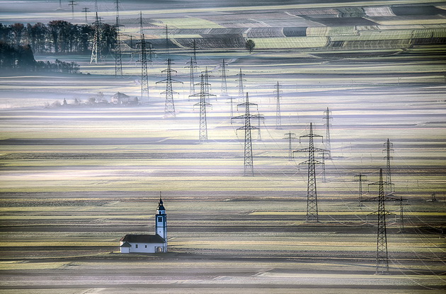 Andrej-Tarfila-Nature-and-environment-Church-in-the-fields-of-Sorško-polje